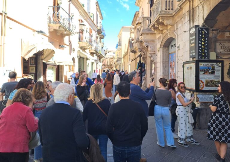 Pasqua con il pienone: a Taormina numeri superiori al pre-Covid