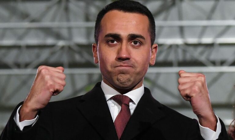 Meloni bluff, Di Maio nababbo: quanto ci costerà il bibitaro d’oro