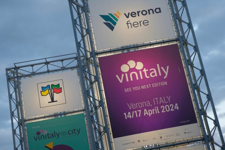 Vinitaly da record: 93 mila presenze, un buyer su 3 dall’estero
