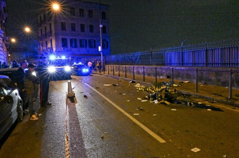 Schianto con lo scooter: muore un 16enne