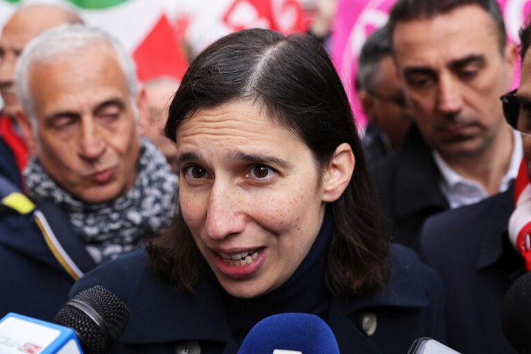 Immigrazione, Schlein: “Distruggere accoglienza diffusa è inumano”