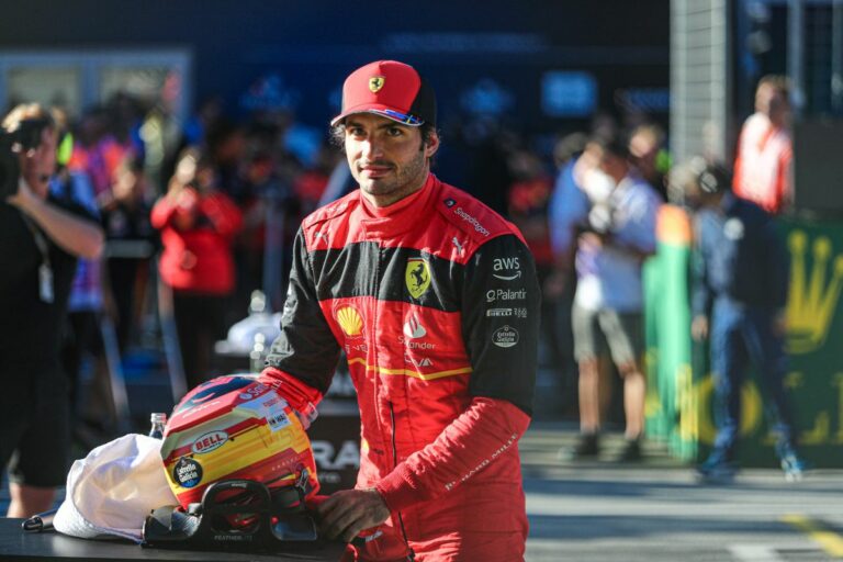 Sainz: “Alla Ferrari tutti ci aspettavamo qualcosa in più”