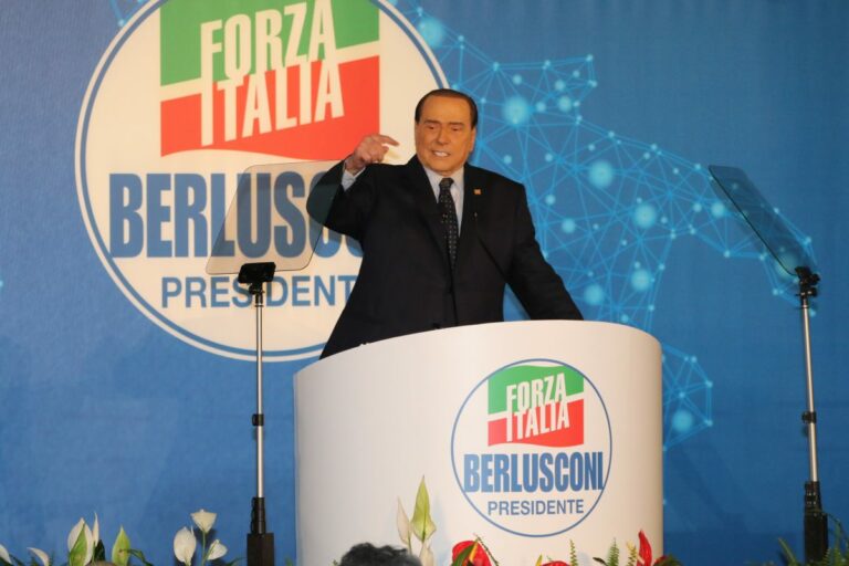 Berlusconi: “L’incubo è finito, dopo il buio ho vinto ancora”