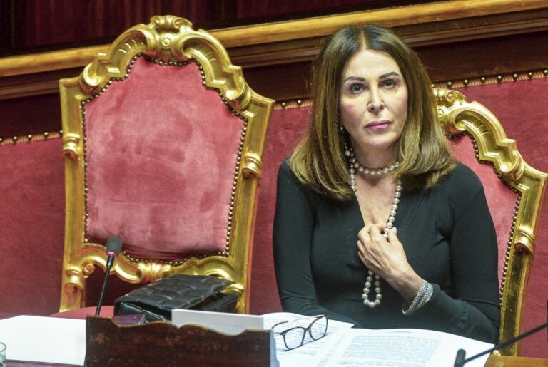 Santanchè: “Tutti in vacanza in Romagna per evitare tragedia economica”