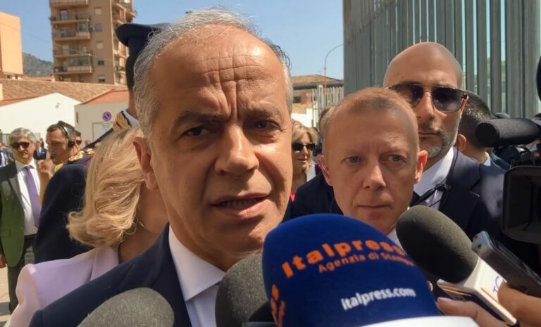 Piantedosi: “La mafia non è stata sconfitta ma lo sarà, lo Stato c’è”