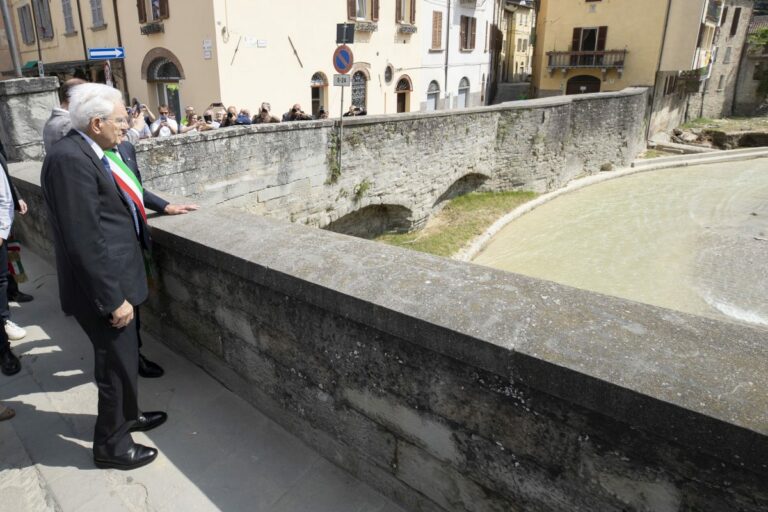 Alluvione in Romagna, Mattarella: “Territorio ferito, ma ce la farete”