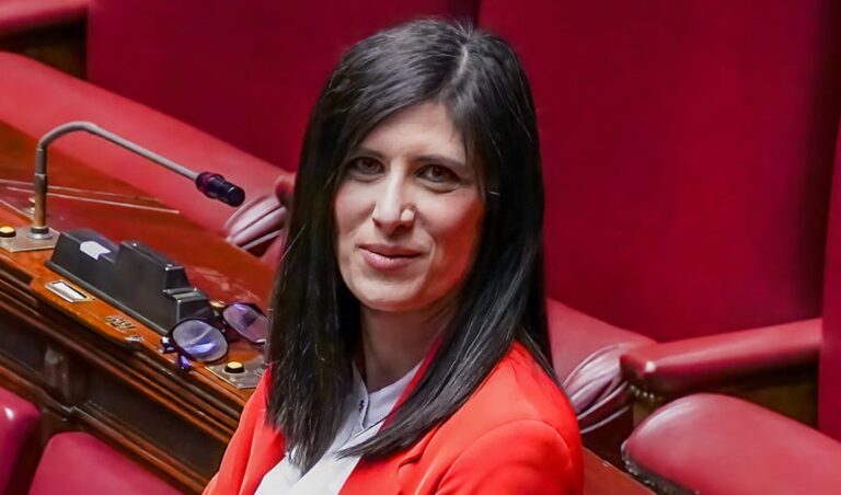 M5S a picco, Conte rischia: Grillo pensa alla Appendino
