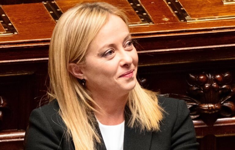 Superbollo, laurea, biliardini: addio micro tasse