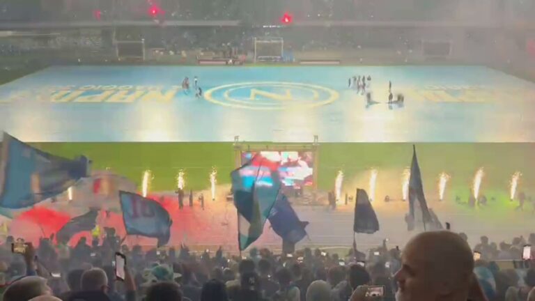 Napoli campione, il Maradona canta ‘O surdato ‘nnammurato