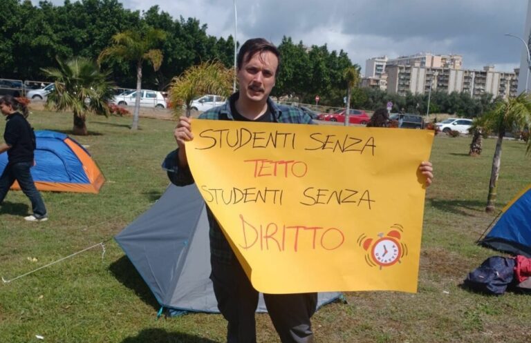 Caro affitti, studenti in tenda anche a Palermo