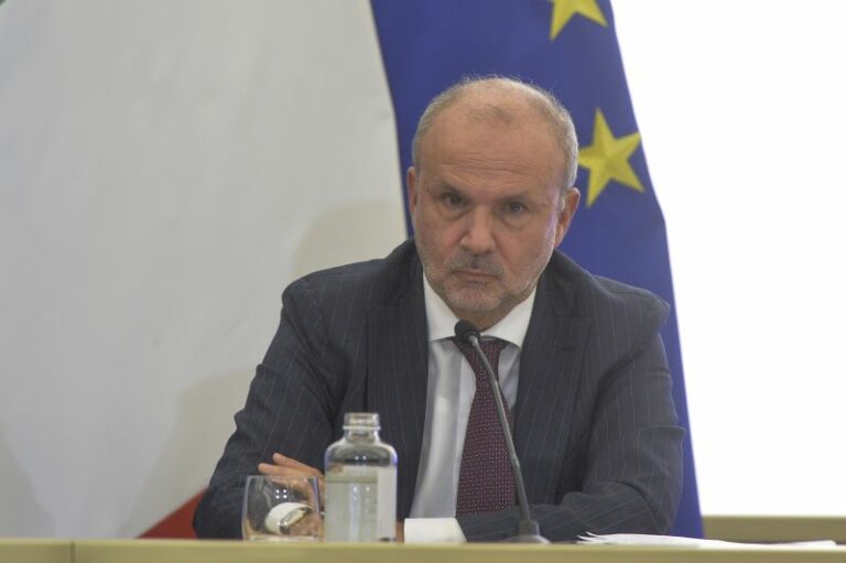 Sanità, Schillaci: “Infermieri dall’India per colmare carenze”
