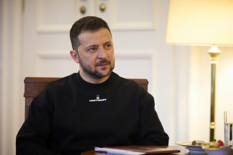 Ucraina, Zelensky: “Siamo pronti per la controffensiva”