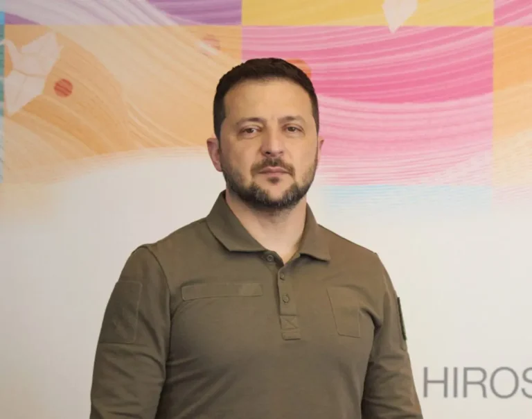Zelensky incontra Zuppi: “Santa Sede appoggi il nostro piano di pace”