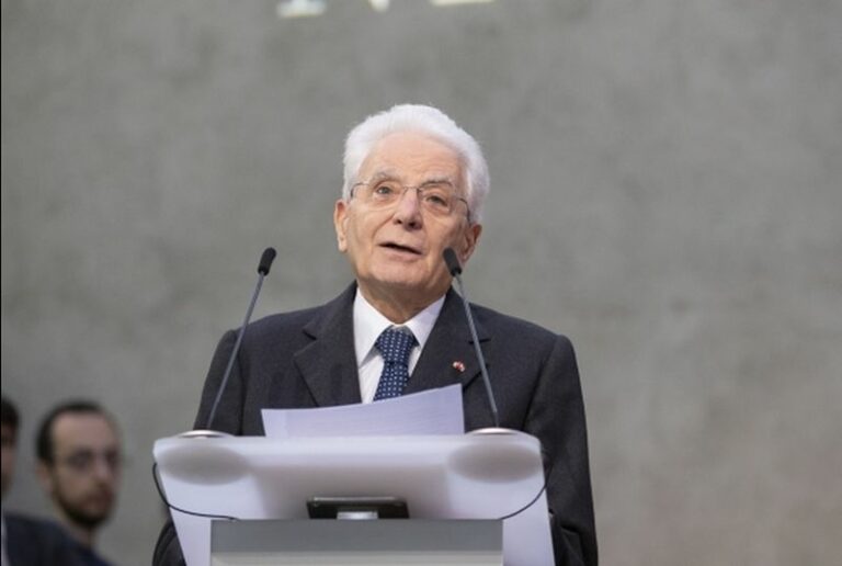 Mattarella: “Rapporti tra Italia e Francia sono saldi”