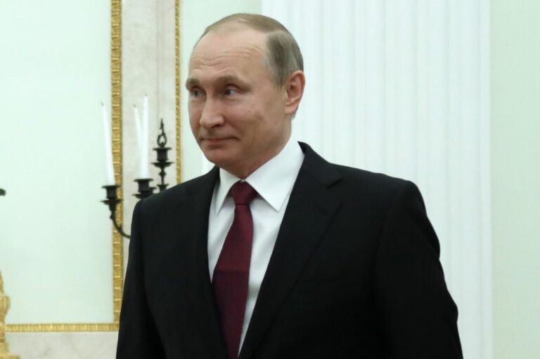 Putin: “Difenderemo popolo russo da ogni tradimento interno”