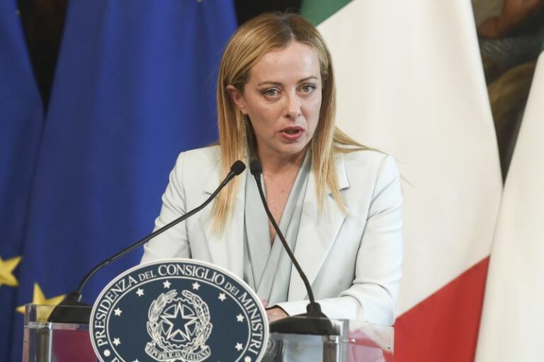 Grecia, Meloni a Mitsotakis: “Insieme importanti risultati”