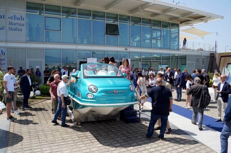 Car 500 Off-Shore, un esemplare unico di “500 del mare” Car 500 Off-Shore, un esemplare unico di “500 del mare”