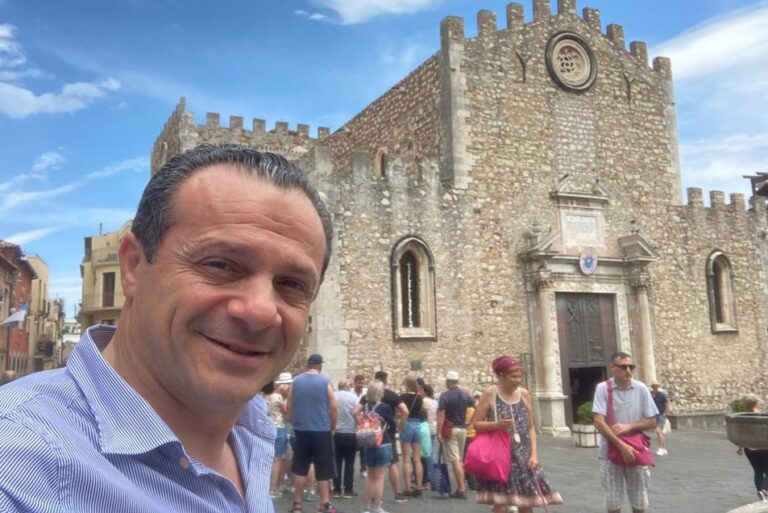 De Luca: “Sul Teatro Antico anche il presidente degli Albergatori mi dà ragione”