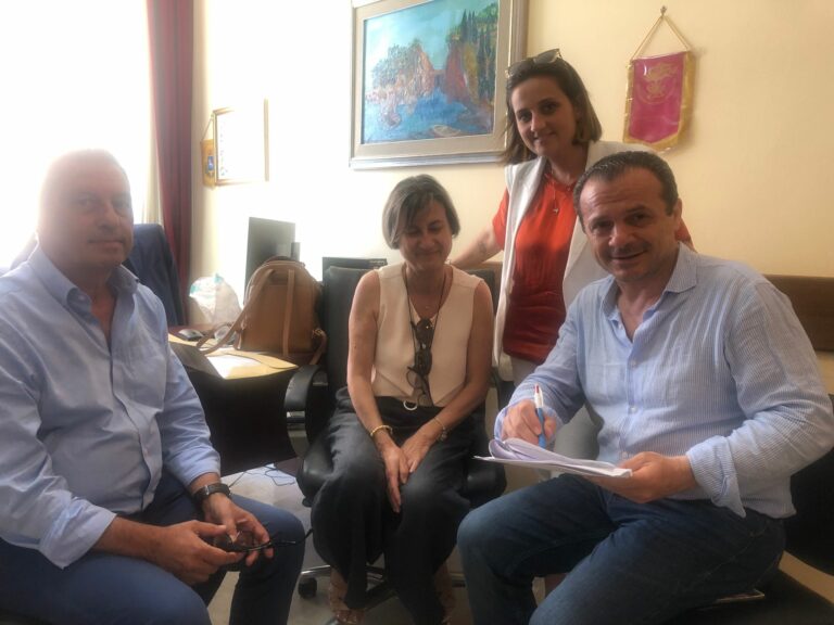 Nuclei familiari deboli: a Taormina 318 card per beni alimentari