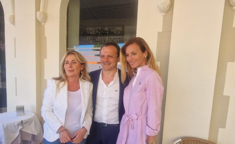 De Luca rassicura le signore di Taormina Arte: state serene….