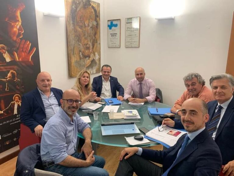 E’ ufficiale, Taormina esce dalla Fondazione: De Luca dà l’estrema unzione a TaoArte