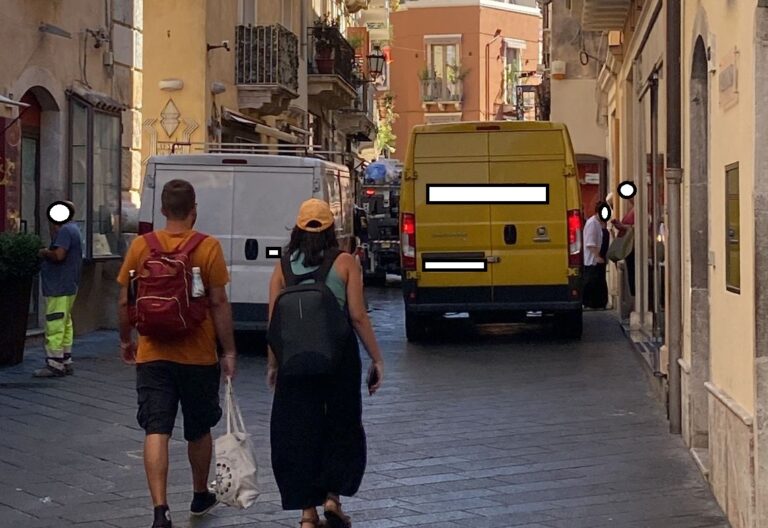 Carico e scarico a Taormina, De Luca annuncia il Daspo: “Inaspriamo le sanzioni come per i rifiuti”