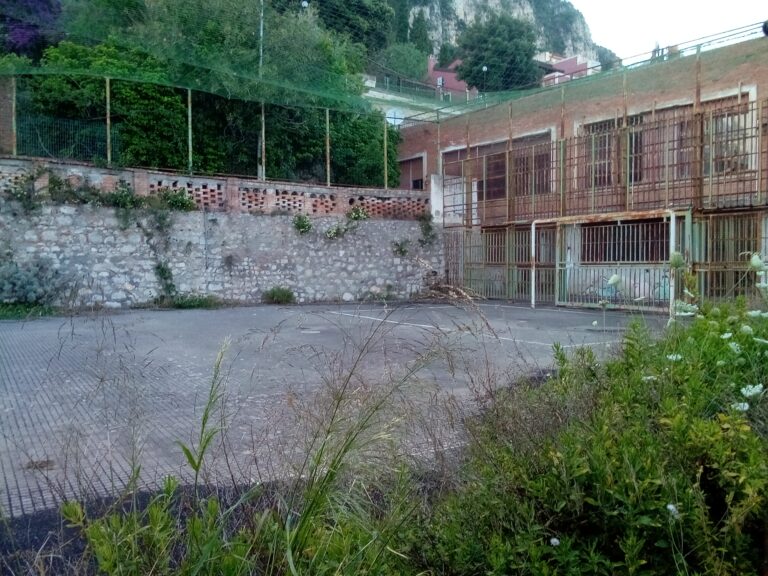 L’ex campetto dei Salesiani di Taormina nel degrado totale: c’è una sola cosa da fare