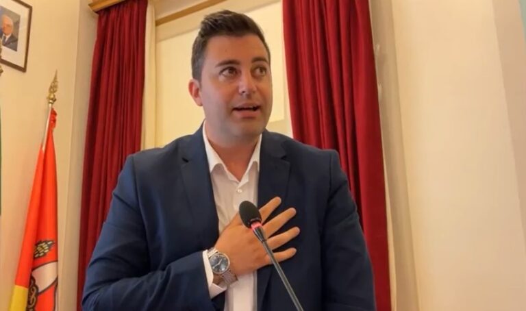 Sferra: “Suolo pubblico è bene comune, a Taormina si cambia”