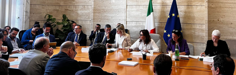 Affitti brevi: i Comuni vogliono più poteri. Novità anche per Taormina