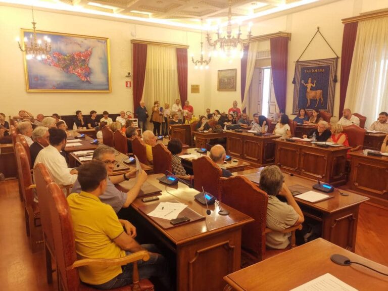 Villa Comunale di Taormina: incontro tra l’Amministrazione e le associazioni artistiche e culturali