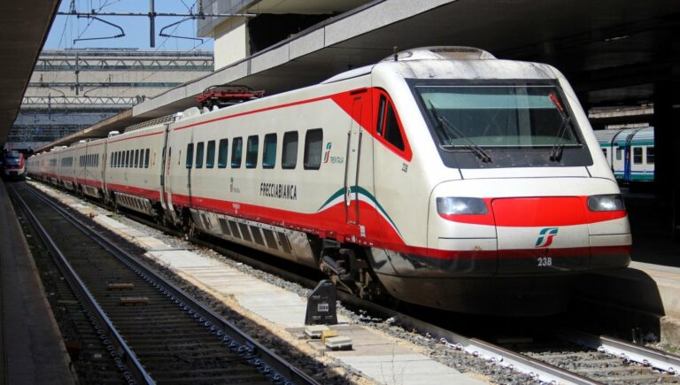 Parto in treno: fiocco rosa sul Frecciabianca