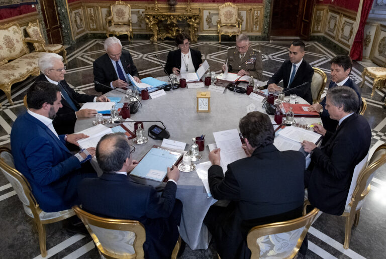 Mattarella presiede il Consiglio Supremo di Difesa