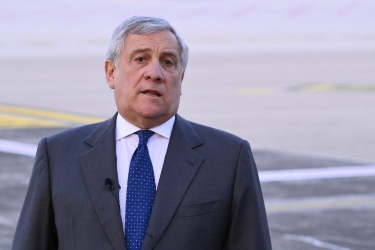 Ue, Tajani: “Il Ppe non si alleerebbe mai con Afd e con la Le pen”