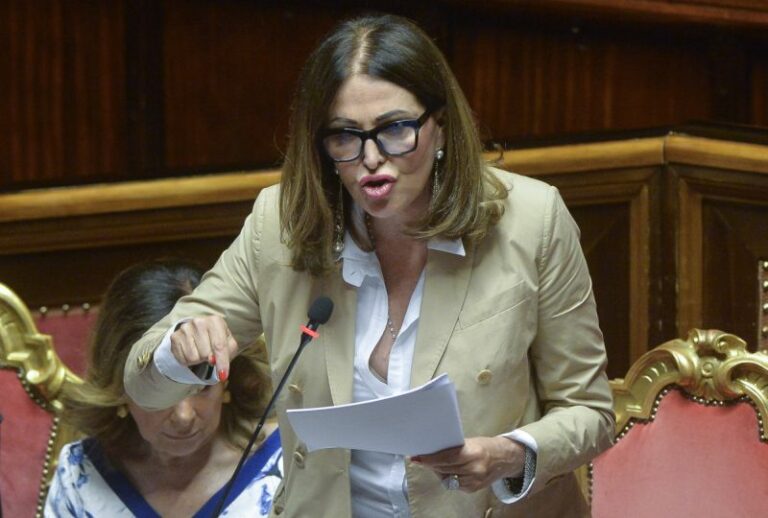 Santanchè: “Nessun avviso di garanzia, mai abusato della mia posizione”