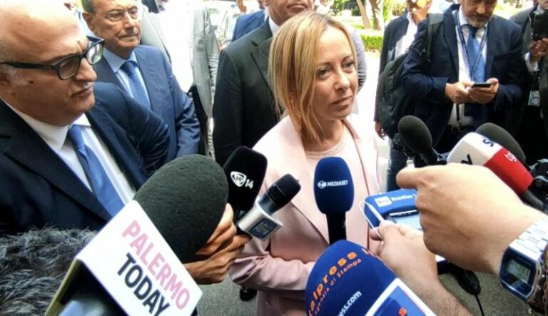 Via D’Amelio, Meloni: “A testa alta contro la mafia, mai scappata”