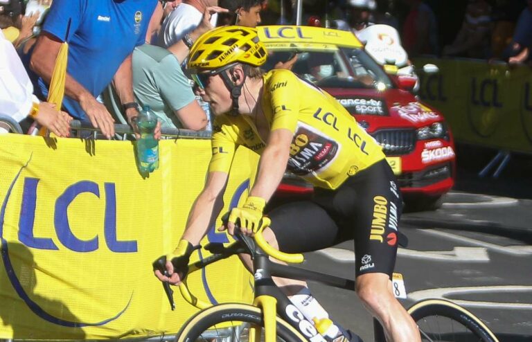 Squillo Pogacar ma Vingegaard si prende il Tour, storico Ciccone