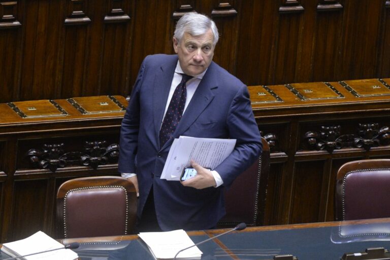 Zaki, Tajani: “Nessun baratto con il caso Regeni”