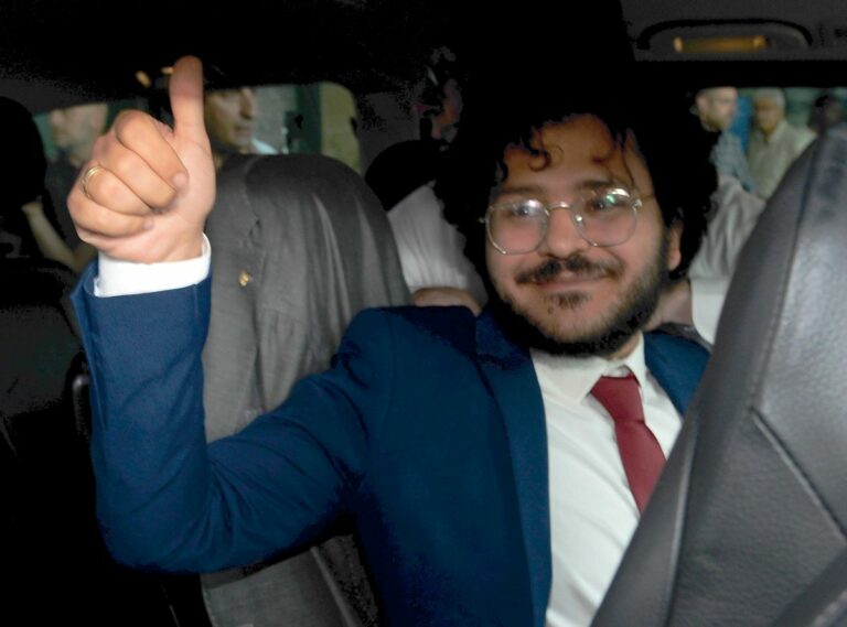 Zaki torna in Italia: “Voglio continuare a lottare per i diritti umani”