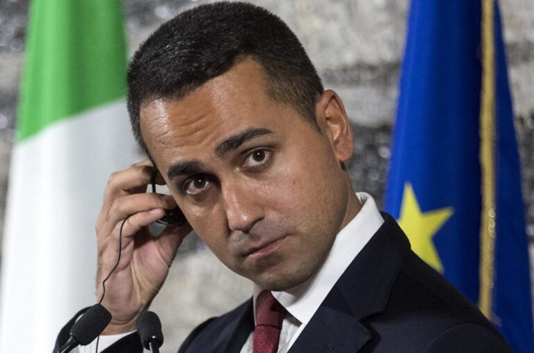 L’Ucraina celebra Giggino il para***o
