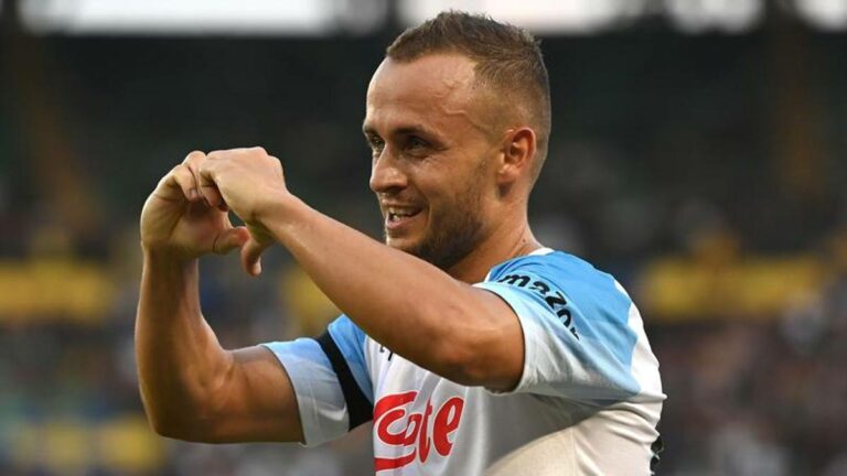 No all’Arabia, Lobotka-Napoli ancora insieme