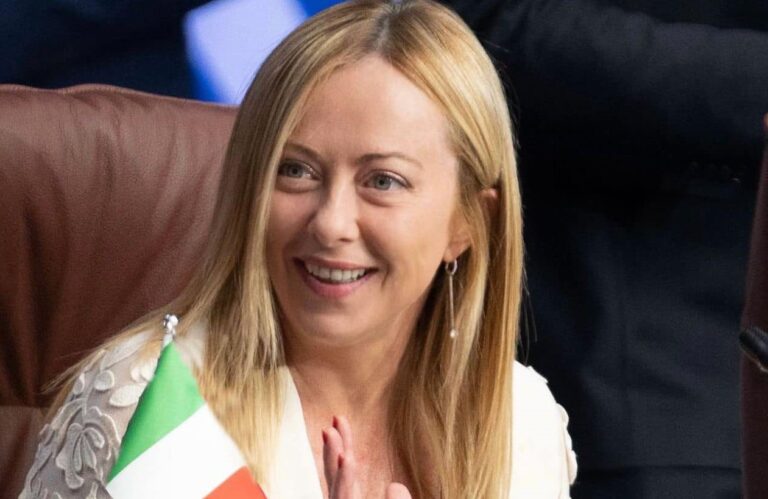 Meloni: “Tra UE e Sud del Mediterraneo dialogo tra pari”