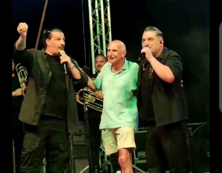 Il taorminese Pino Caminiti “infiamma” il concerto di Roy Paci (VIDEO) Il taorminese Pino Caminiti “infiamma” il concerto di Roy Paci (VIDEO)