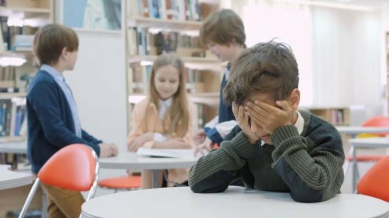 Ecco come il bullismo causa problemi di salute