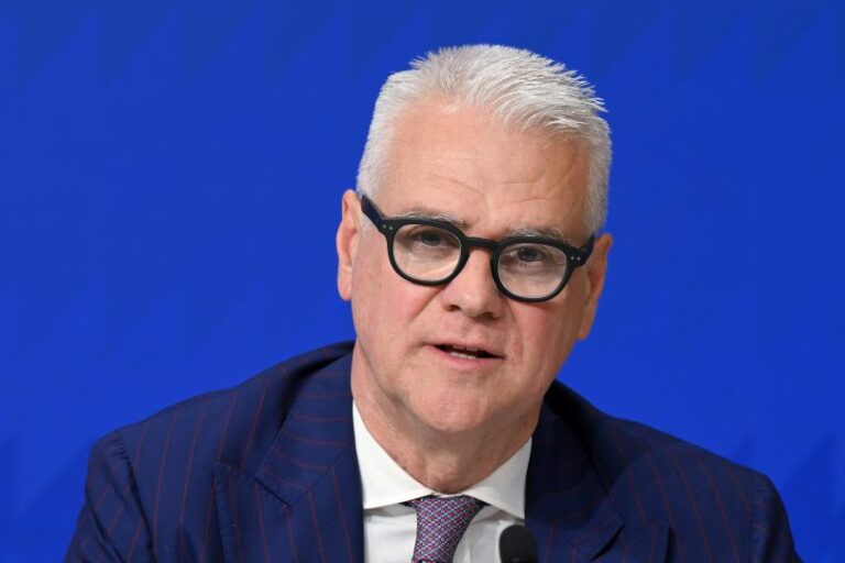 Zangrillo: “Obiettivo 170mila assunzioni nella Pubblica Amministrazione” Zangrillo: “Obiettivo 170mila assunzioni nella Pubblica Amministrazione”