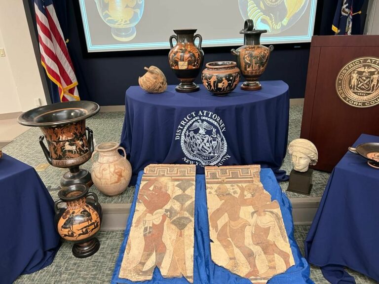 Tornano in Italia dagli Usa 266 reperti archeologici Tornano in Italia dagli Usa 266 reperti archeologici