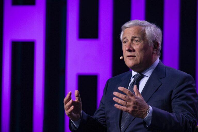 Tajani: “Rilanciamo le privatizzazioni, lo Stato deve fare cassa”