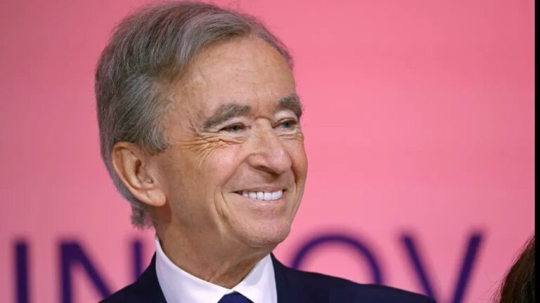 Lusso, LVMH resiste alle congiunture globali: ricavi oltre 80 miliardi e cautela sul 2026