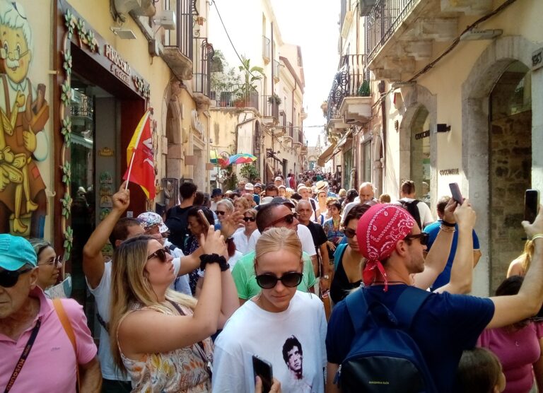 Guide Turistiche, arriva il bando per l’esame di abilitazione Guide Turistiche, arriva il bando per l’esame di abilitazione