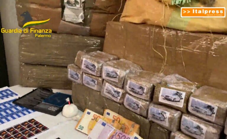 Nascondeva in un box 144 chili di droga, 30enne arrestato