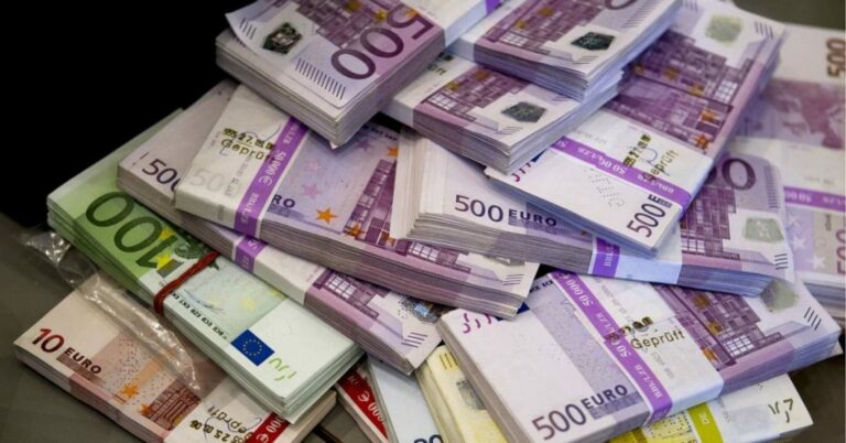 Rapina a Unicredit di Giardini Naxos, bottino da 100mila euro